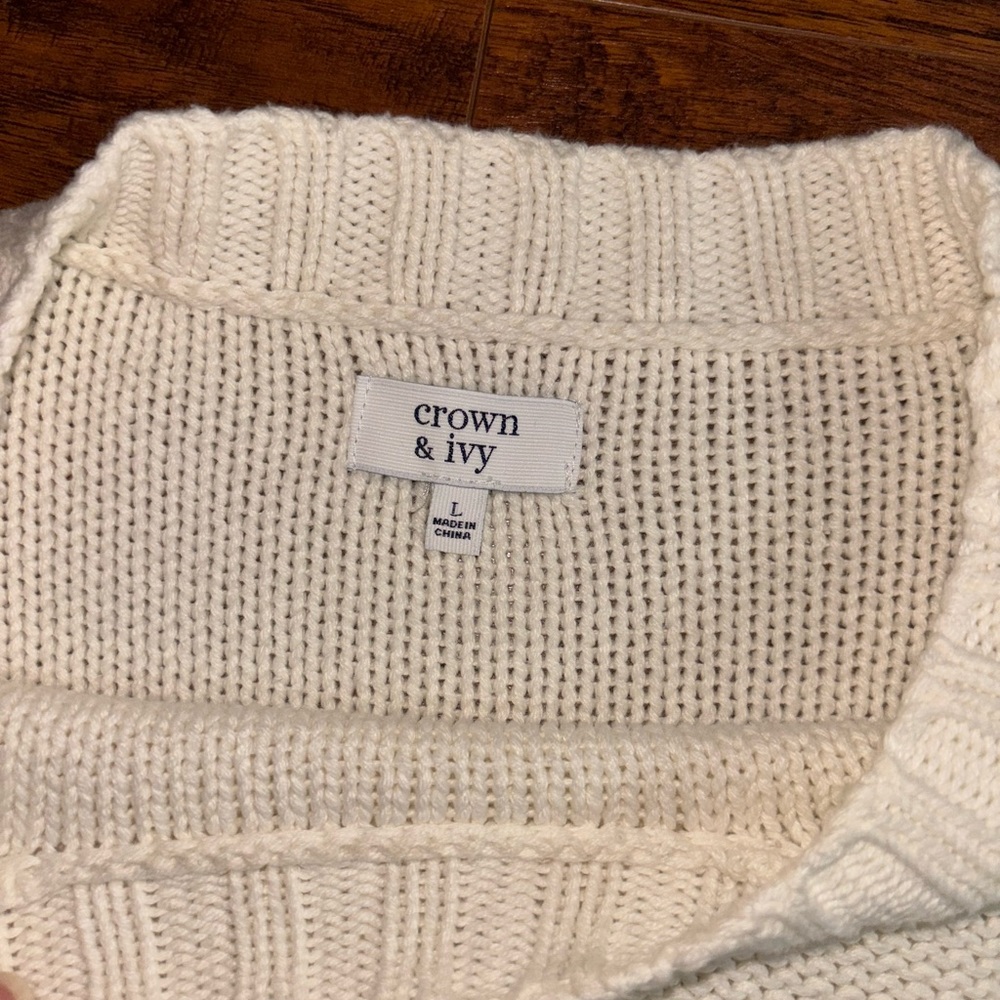 CROWN & IVY Balloon Sleeve Colorblock Woven Knit Cream Sweater Navy Blue Sleeves - Picture 4 of 6
